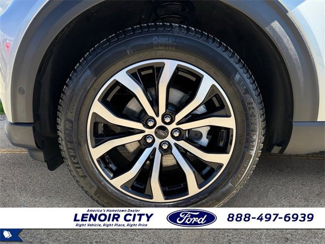 Certified 2020 Ford Explorer ST w/ Premium Technology Package image 9