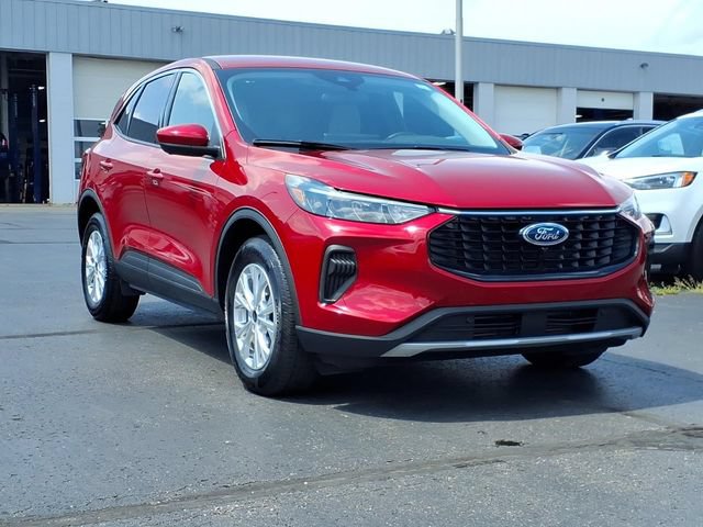 Certified 2023 Ford Escape Active w/ Tech Pack #2 AWD/4WD image 3