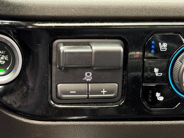 Used 2022 Chevrolet Silverado 1500 High Country w/ High Country Premium Package AWD/4WD image 24