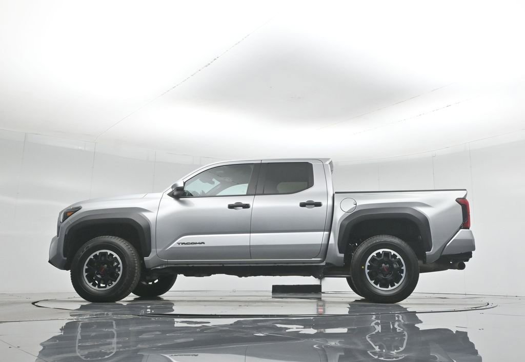 Used 2024 Toyota Tacoma TRD Off-Road image 48