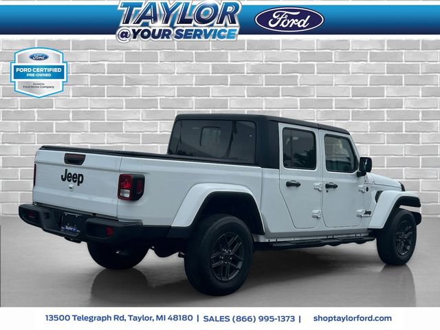 Used 2024 Jeep Gladiator Sport image 3