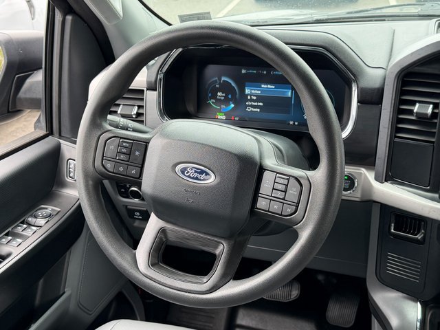 Certified 2023 Ford F150 Lightning Pro AWD/4WD image 4