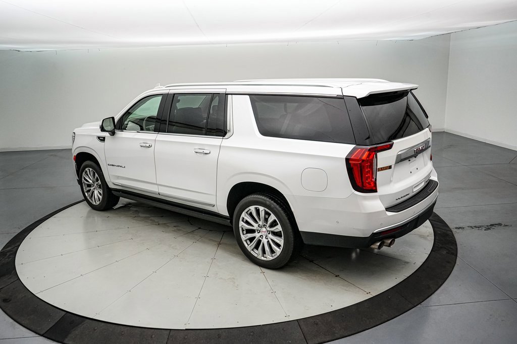 Used 2024 GMC Yukon XL Denali w/ Denali Reserve Package image 3