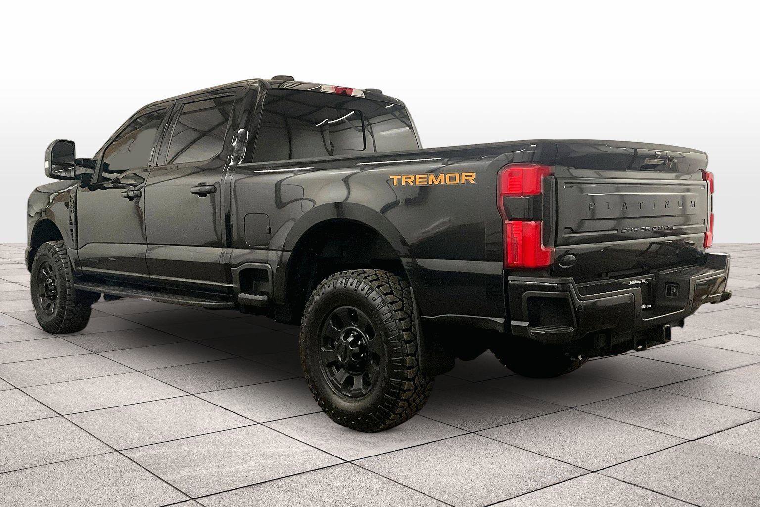 Certified 2024 Ford F350 Platinum w/ Tremor Off-Road Package image 10