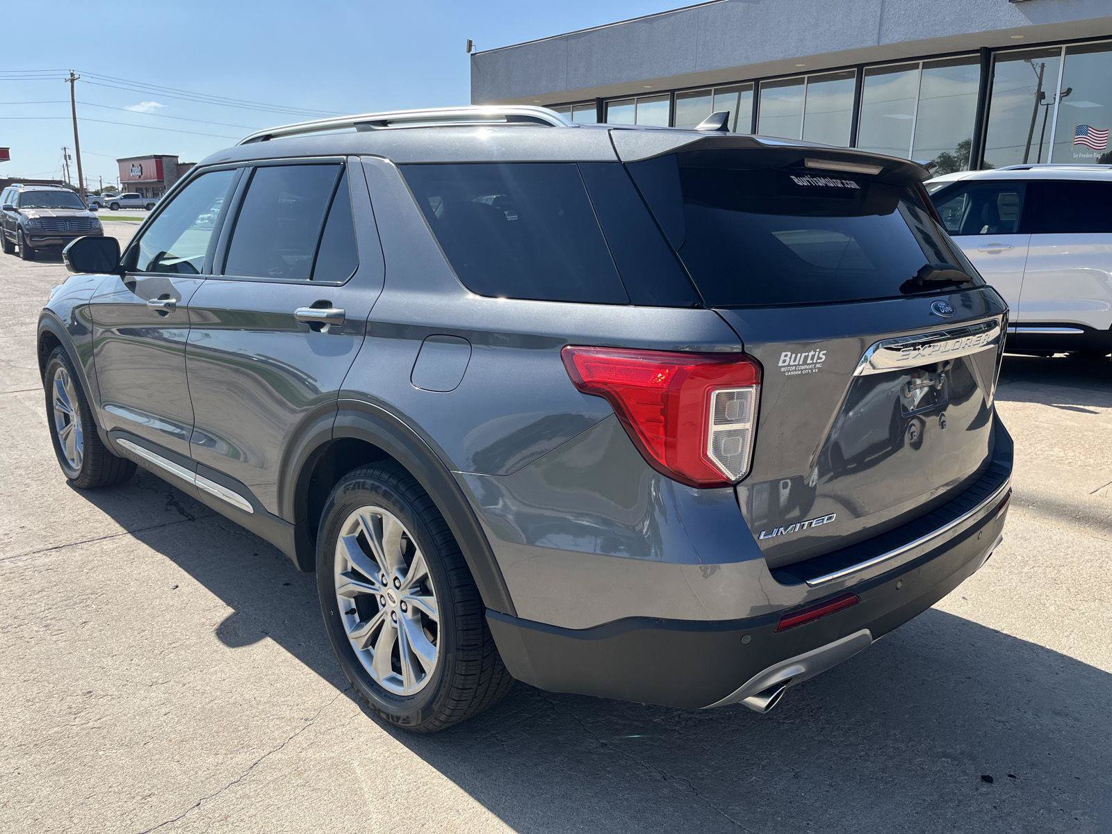 Certified 2022 Ford Explorer Limited w/ Equipment Group 301A RWD image 10