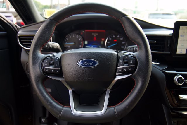 Certified 2023 Ford Explorer ST-Line w/ Class IV Trailer Tow Package AWD/4WD image 22