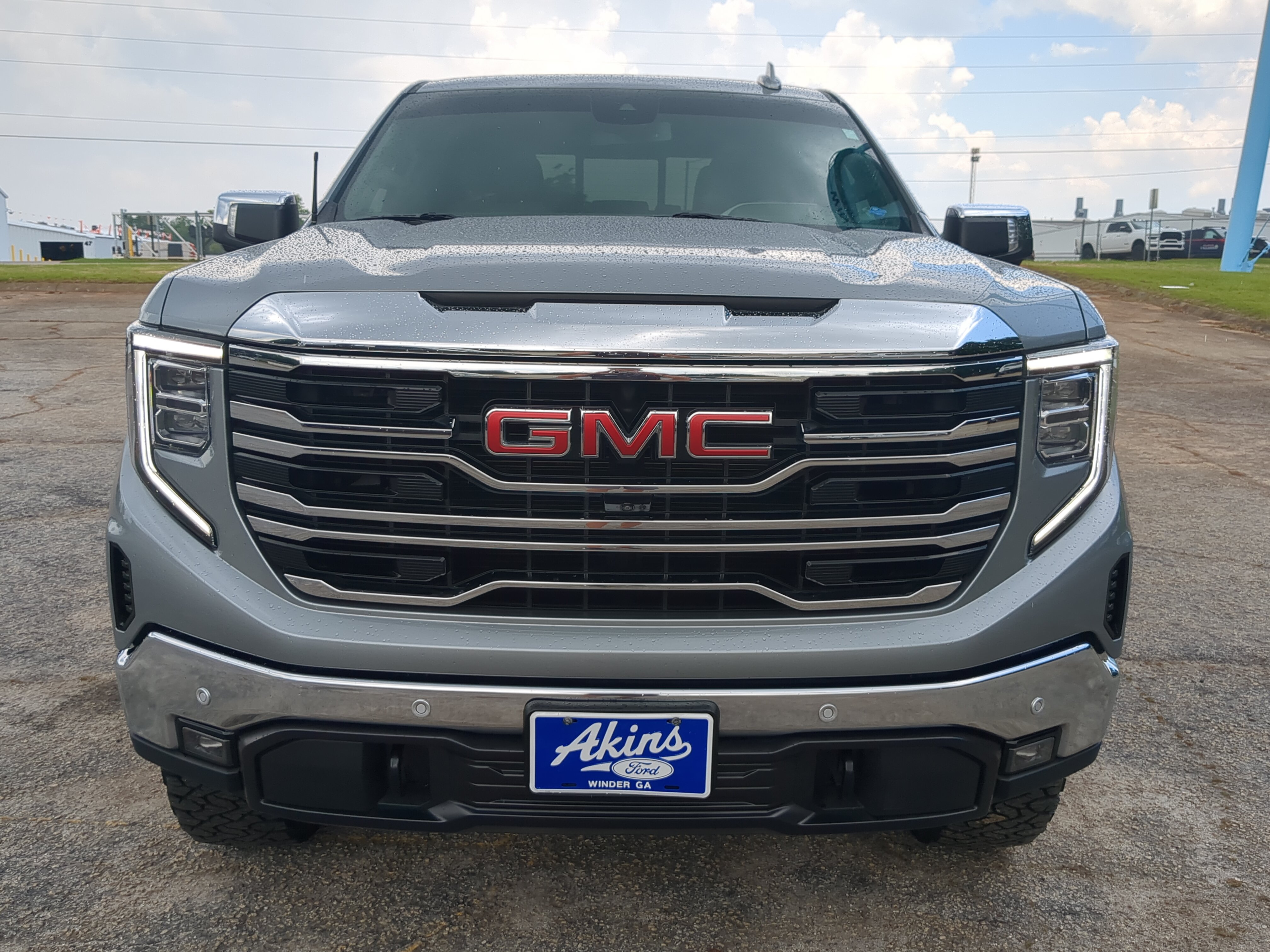 Used 2025 GMC Sierra 1500 SLT w/ SLT Premium Plus Package AWD/4WD image 7