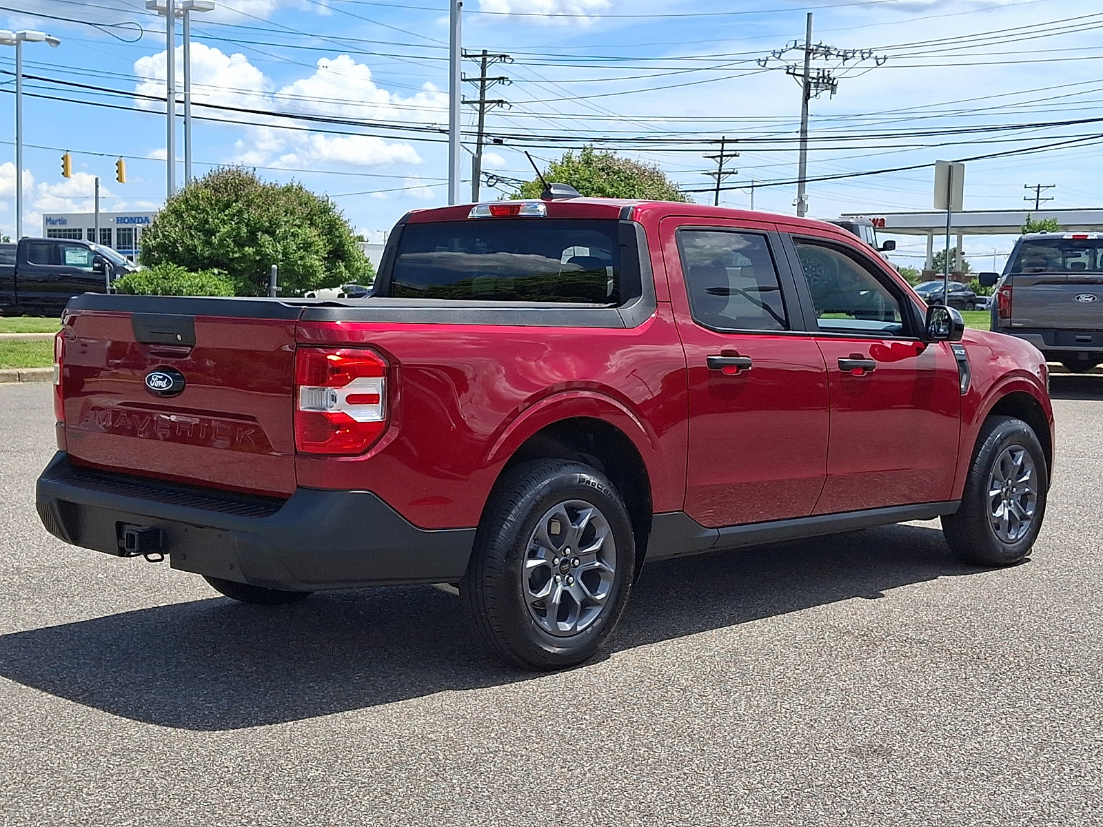 Certified 2026 Ford Maverick XLT w/ Equipment Group 301A AWD/4WD image 11