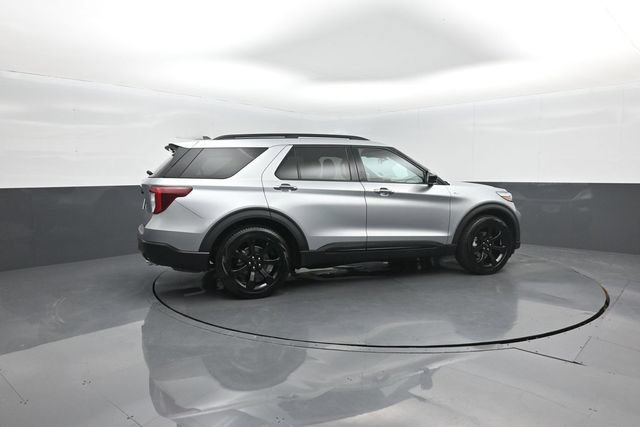 Certified 2023 Ford Explorer ST-Line w/ Class IV Trailer Tow Package RWD image 8