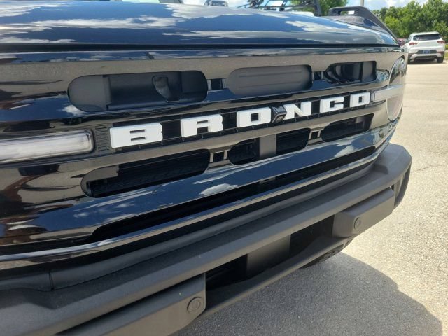 Certified 2025 Ford Bronco Outer Banks w/ Sasquatch Package AWD/4WD image 7