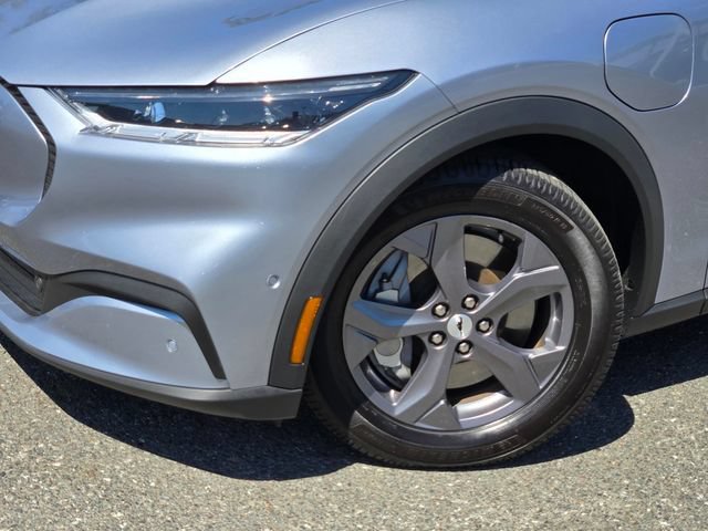 Certified 2022 Ford Mustang Mach-E Select RWD image 9