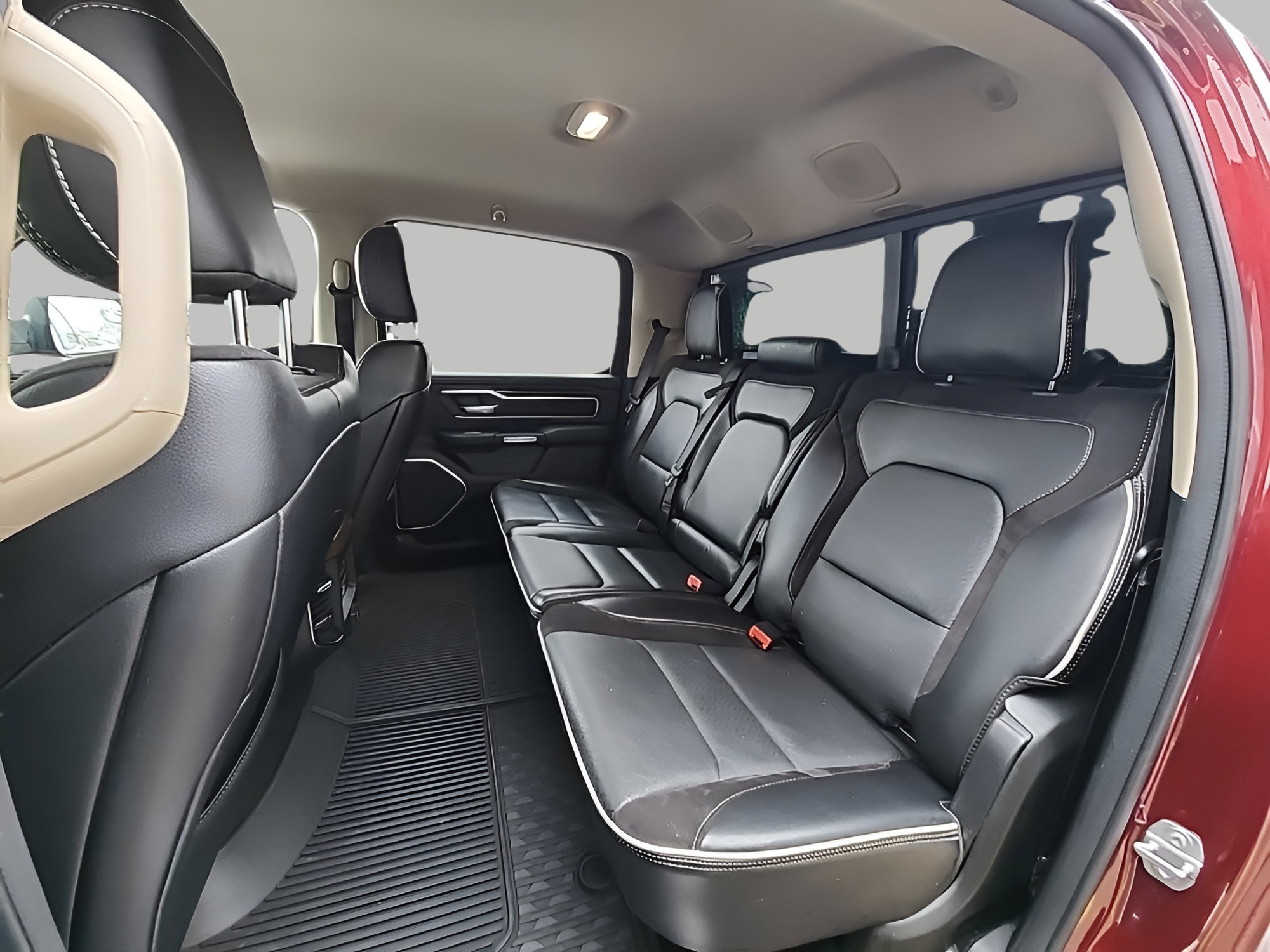 Used 2021 RAM 1500 Laramie image 12