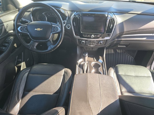 Used 2019 Chevrolet Traverse Premier w/ Redline Edition AWD/4WD image 12