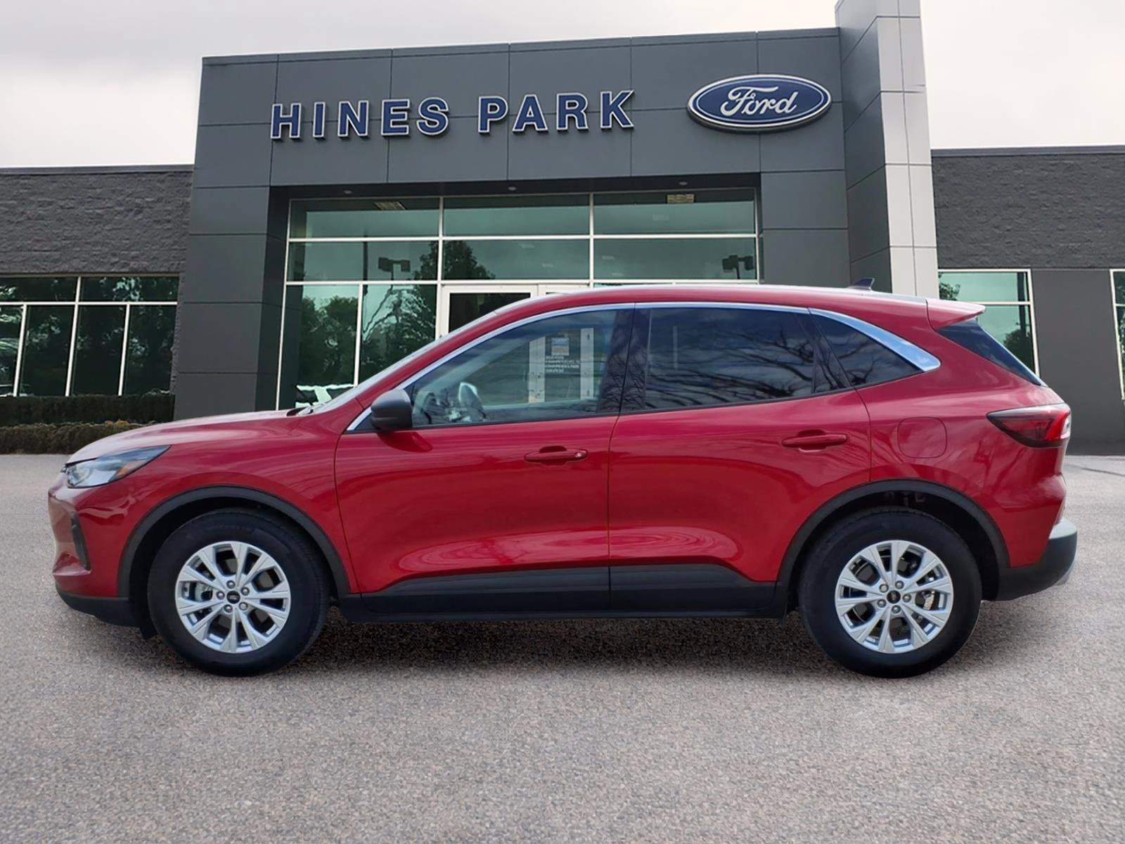 Certified 2023 Ford Escape Active w/ Cold Weather Package FWD image 4