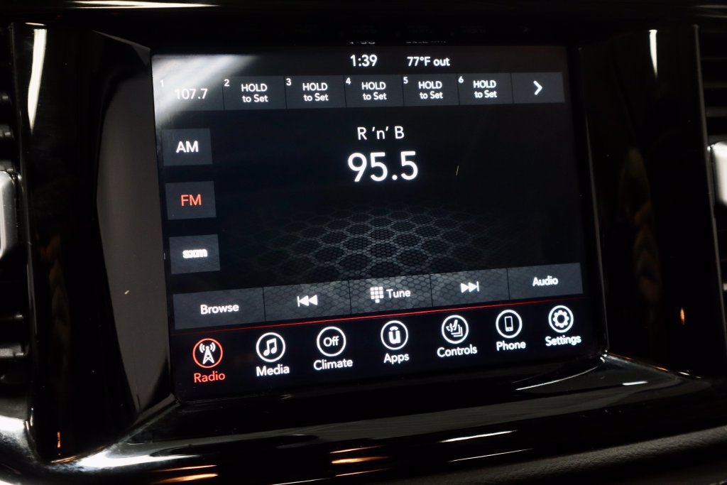 Used 2021 Dodge Durango SXT AWD/4WD image 3