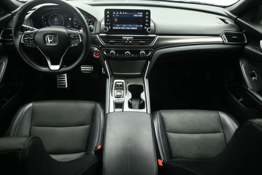 Used 2018 Honda Accord Sport image 18