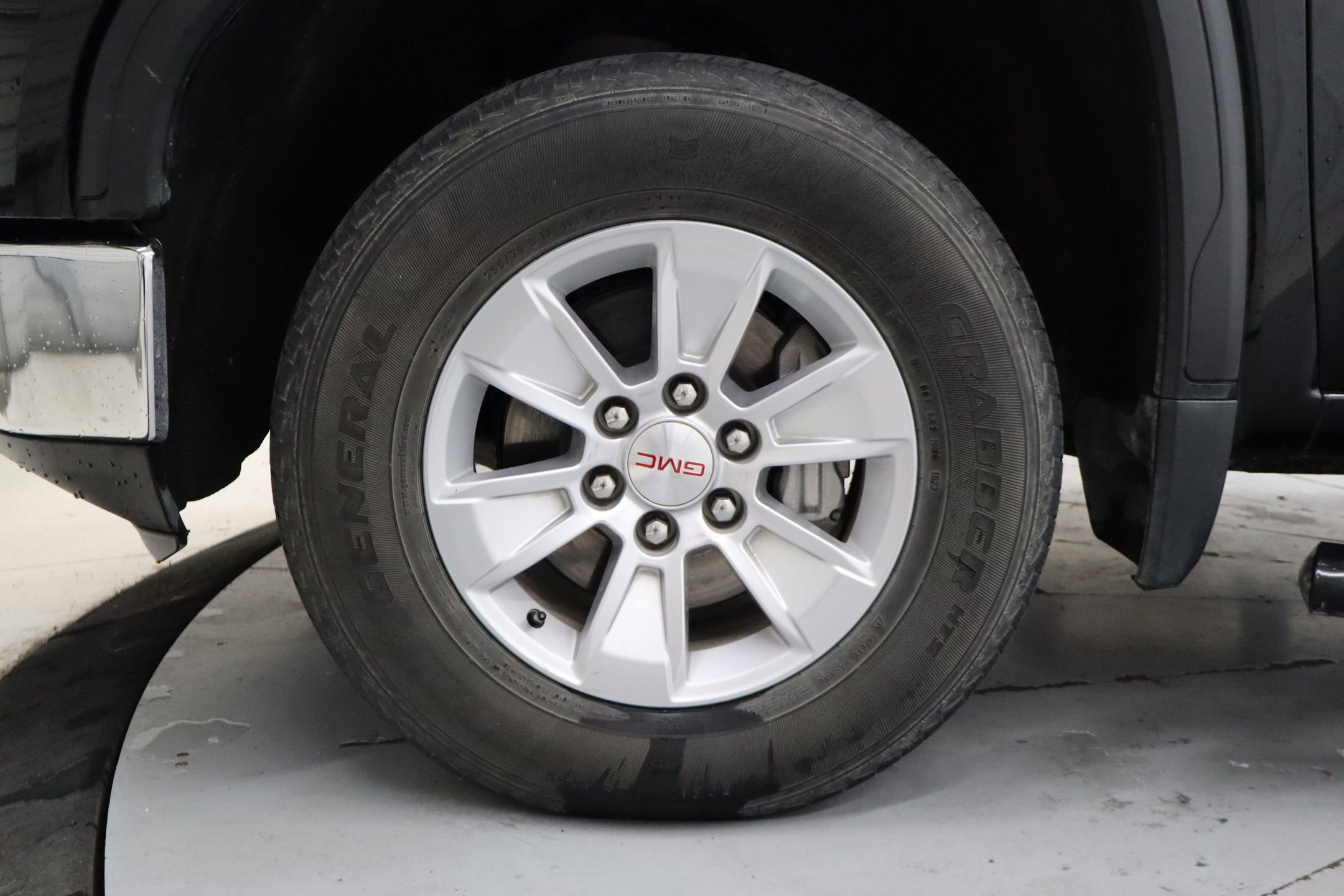 Used 2021 GMC Sierra 1500 SLE w/ Preferred Package AWD/4WD image 12