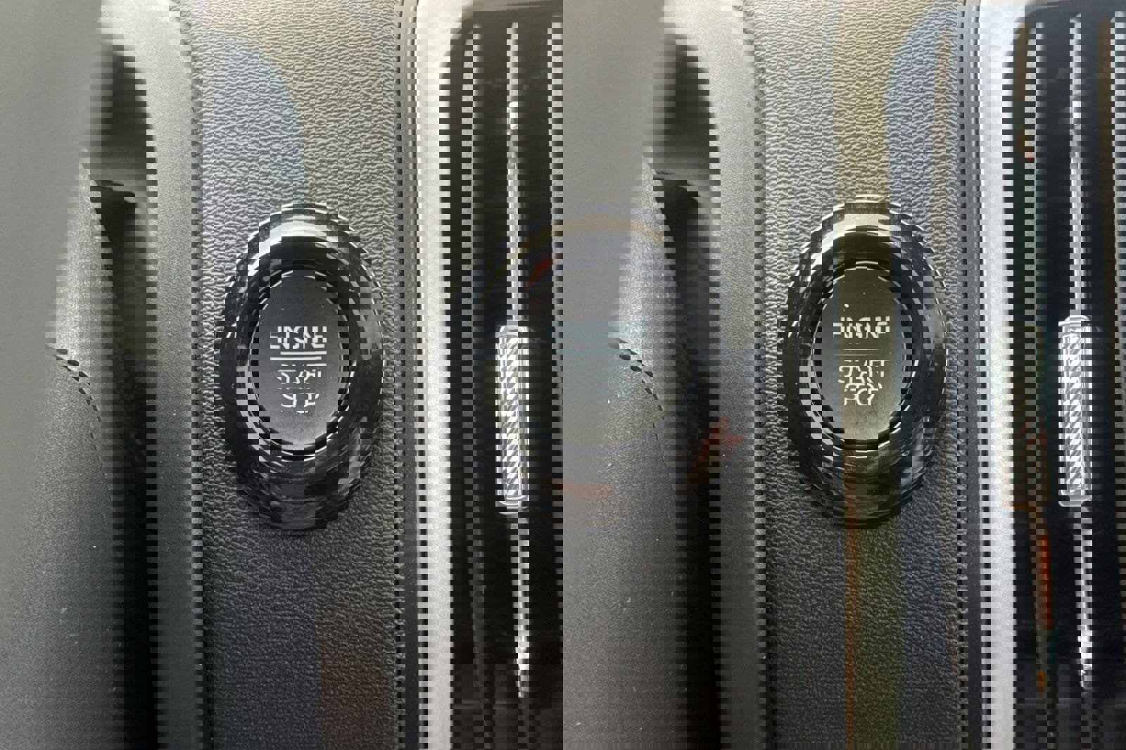 Certified 2025 Ford Expedition Max Active image 25