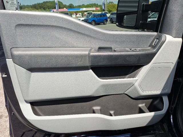 Certified 2025 Ford F250 XL RWD image 11