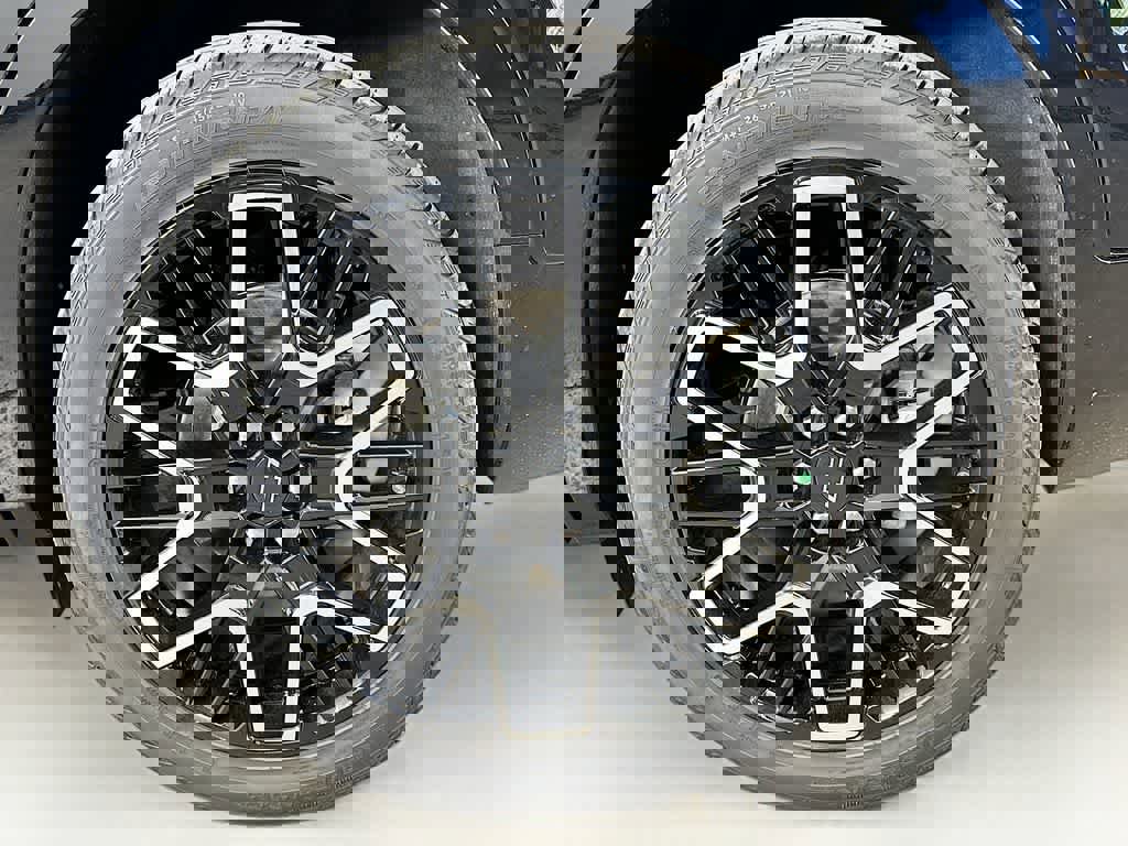 Used 2023 Chevrolet Blazer RS w/ Driver Confidence II Package image 8