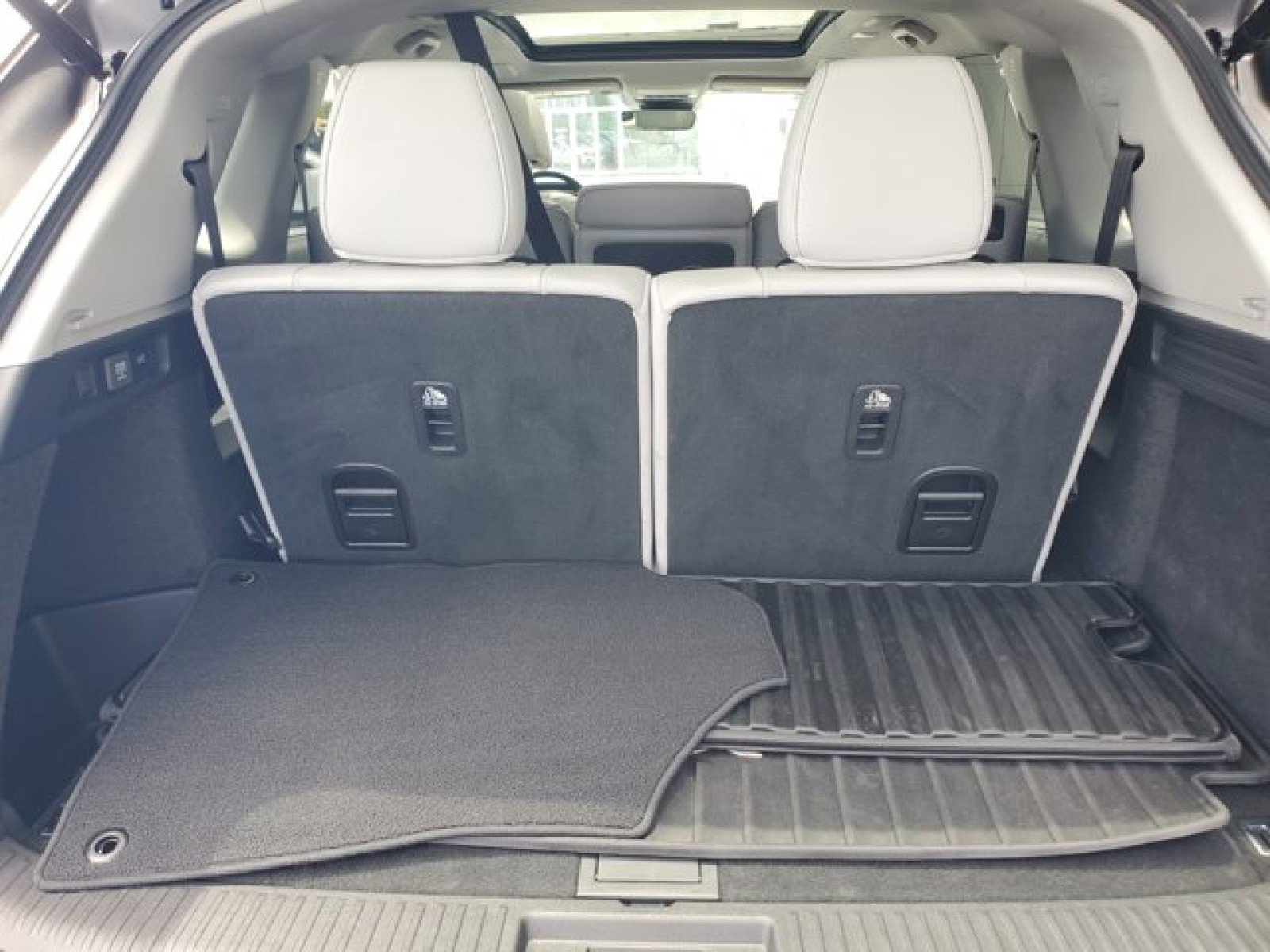 Used 2025 Acura MDX FWD w/ Technology Package image 8