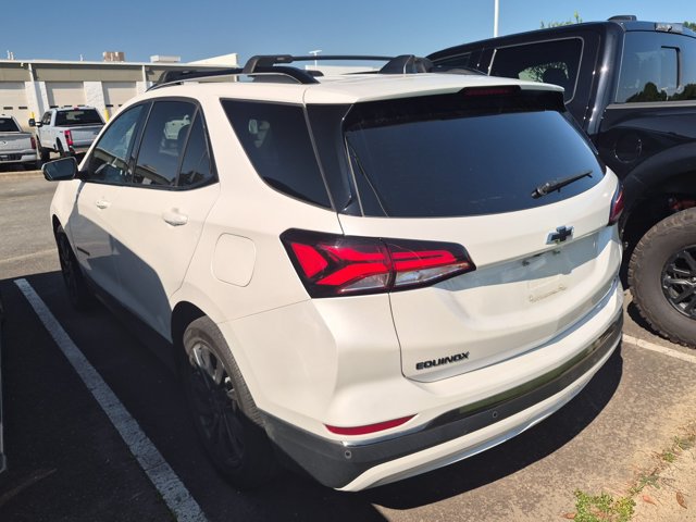 Used 2023 Chevrolet Equinox RS w/ RS Leather Package FWD image 4