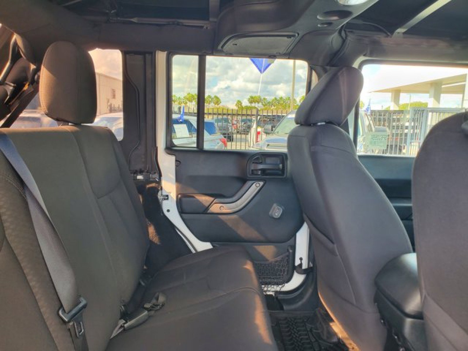 Used 2017 Jeep Wrangler Unlimited Sport w/ Mopar Black Appearance Group image 26