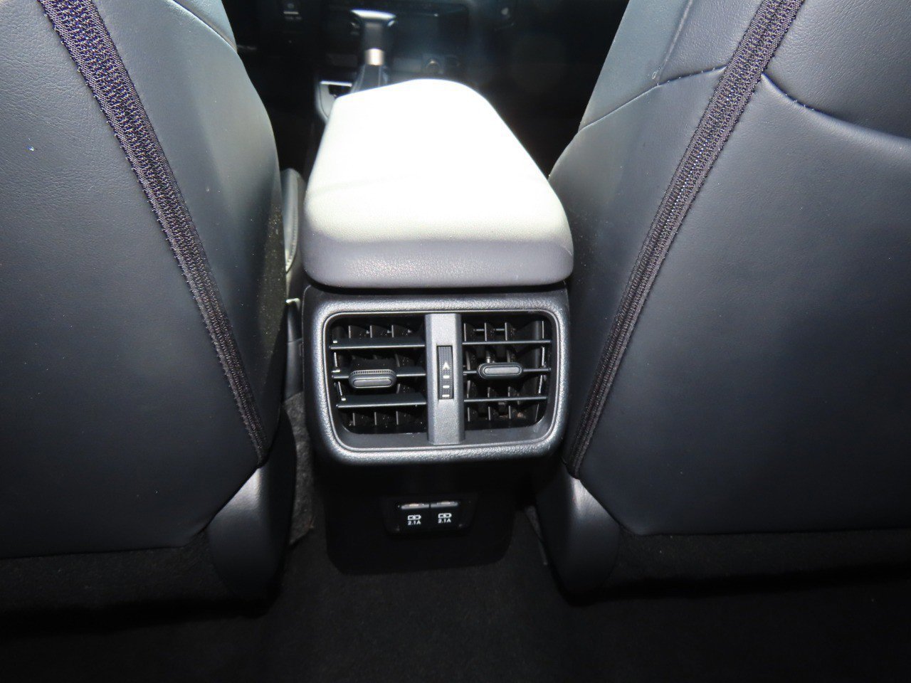 Used 2019 Lexus UX 200 image 22