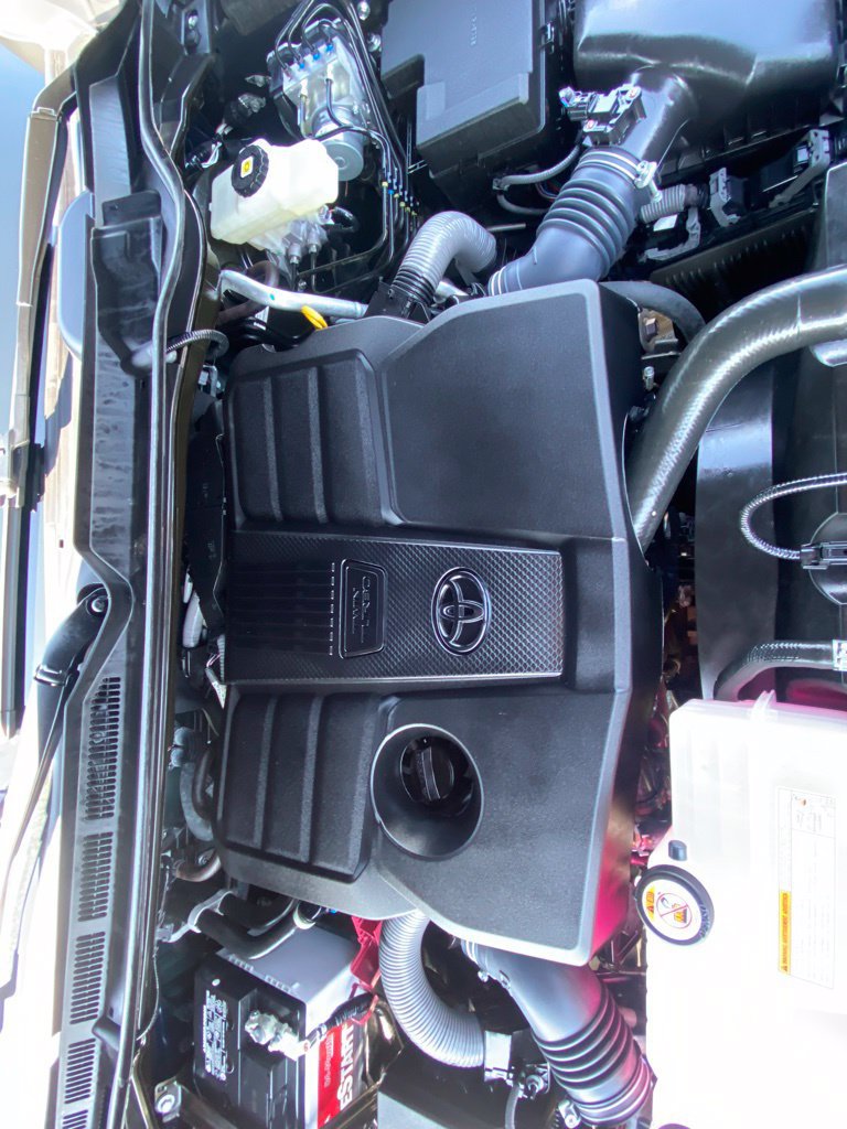 Used 2024 Toyota Tundra Limited AWD/4WD image 32