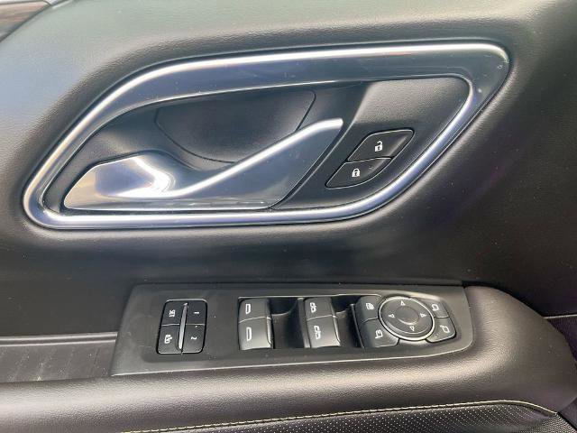 Used 2021 Chevrolet Suburban Premier image 13