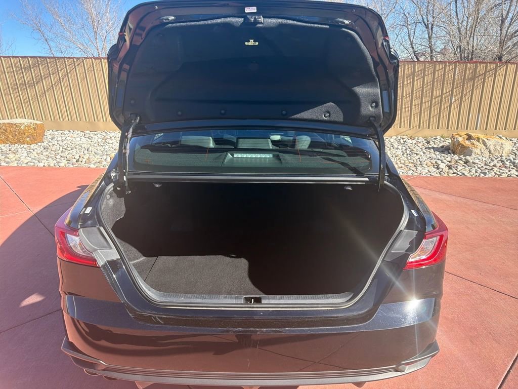 Used 2025 Toyota Camry SE FWD image 23