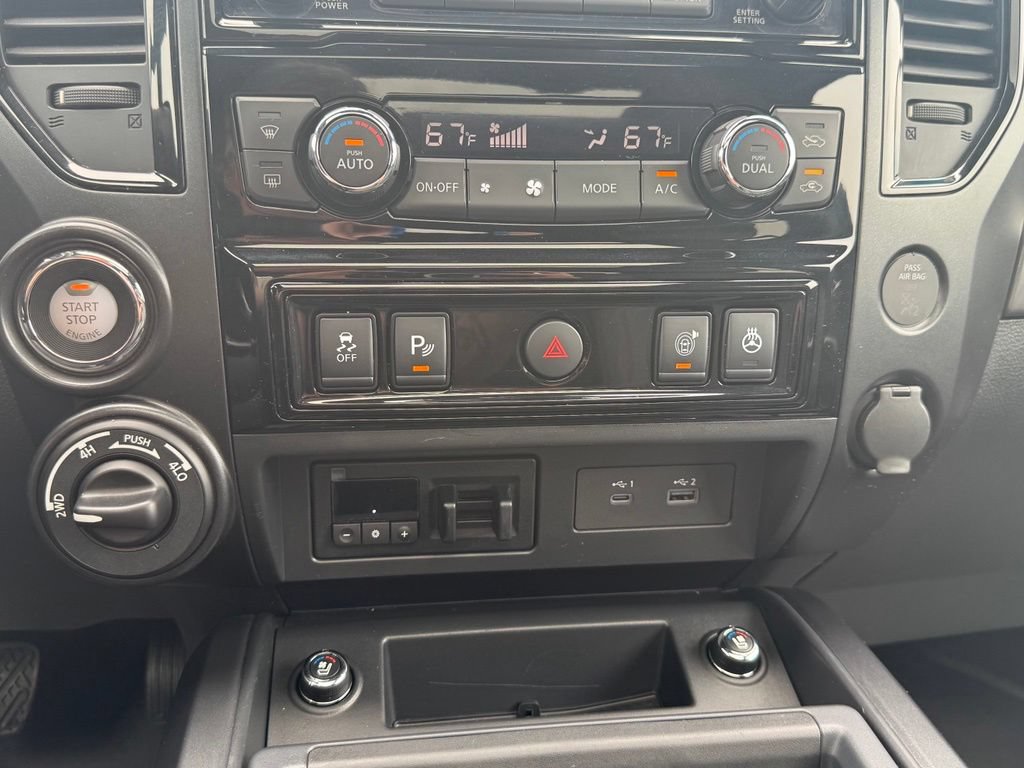 Used 2022 Nissan Titan PRO-4X w/ Pro-4x Convenience Package AWD/4WD image 25