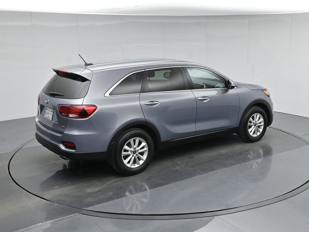 Used 2020 Kia Sorento LX image 16