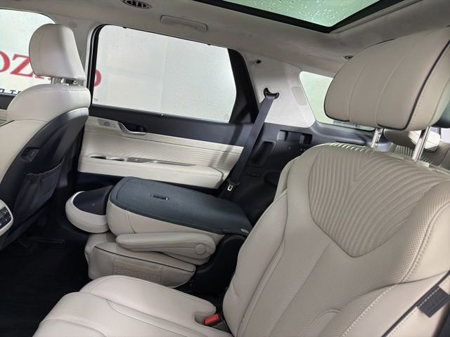 Used 2023 Hyundai Palisade Calligraphy FWD image 11