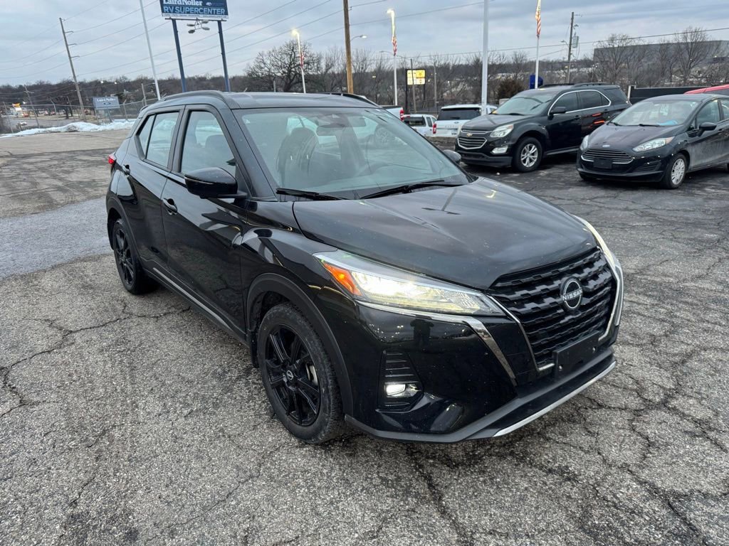 Used 2024 Nissan Kicks SR image 6