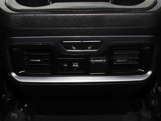 Used 2021 GMC Sierra 3500 Denali w/ Denali Ultimate Package image 27