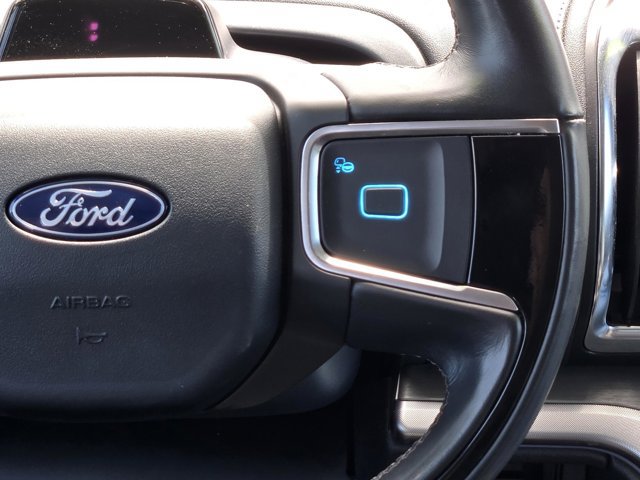 Certified 2025 Ford Expedition Platinum AWD/4WD image 17