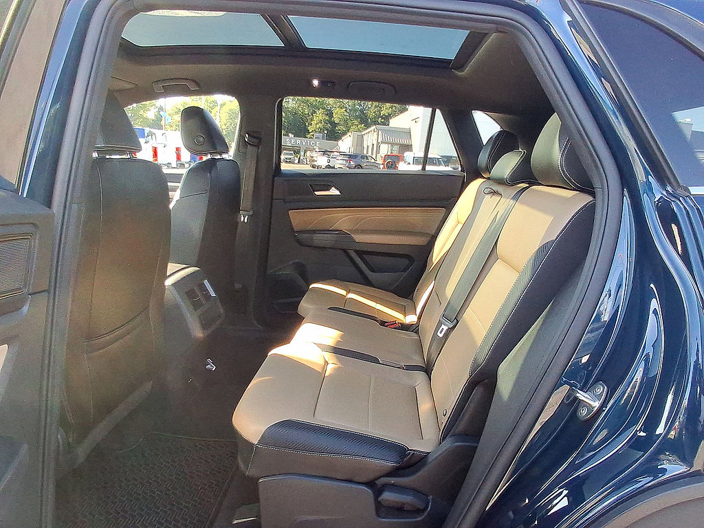 Used 2021 Volkswagen Atlas Cross Sport SE w/ Panoramic Sunroof Package AWD/4WD image 26