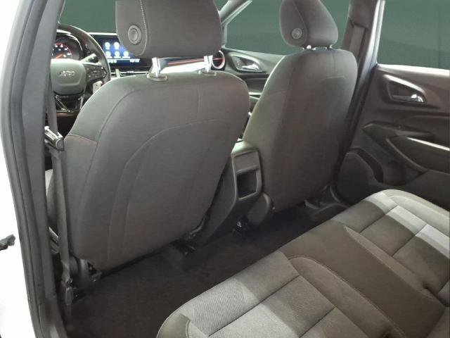 Used 2024 Chevrolet Trax RS FWD image 9