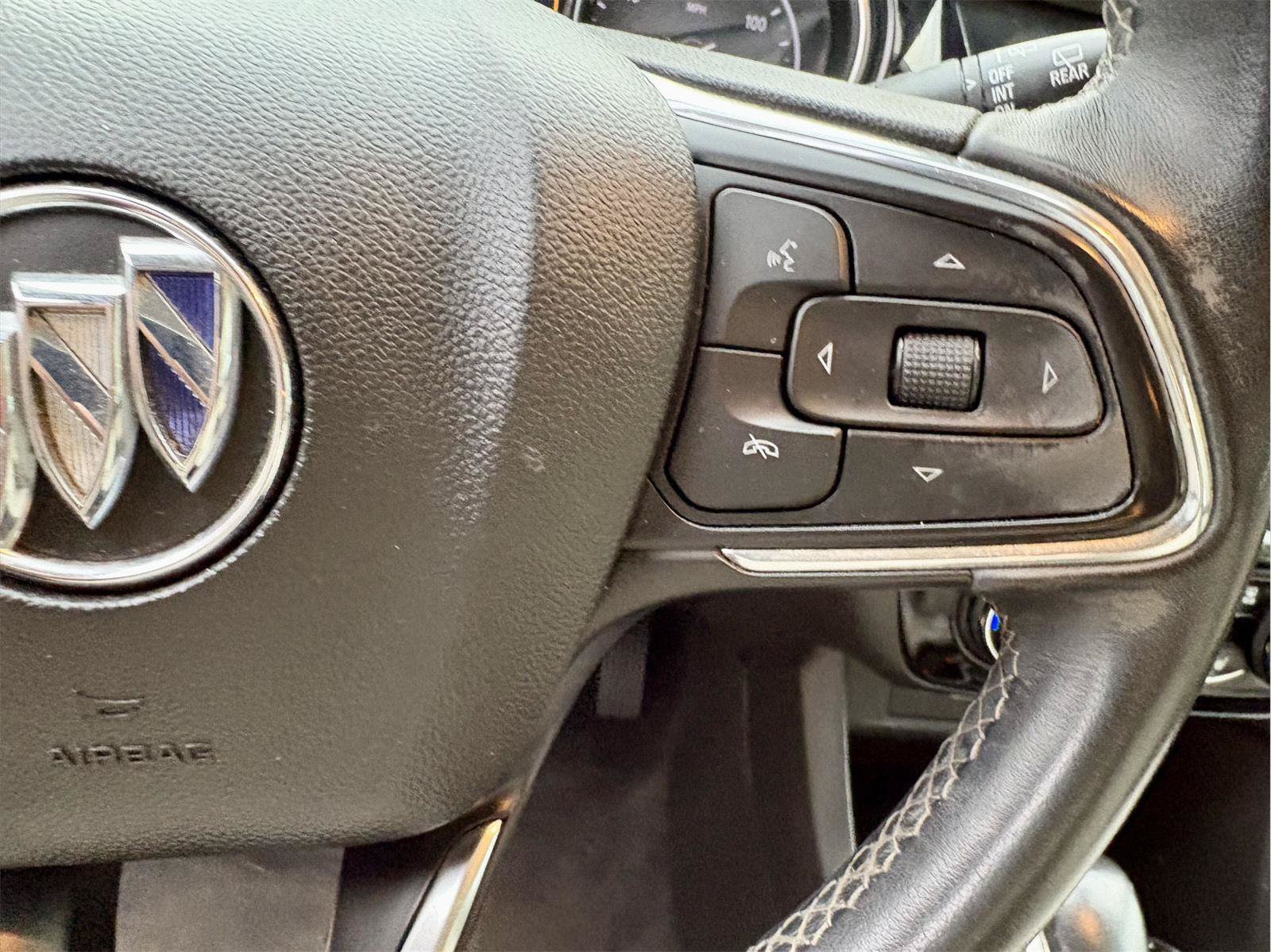Used 2021 Buick Encore GX Select FWD image 19