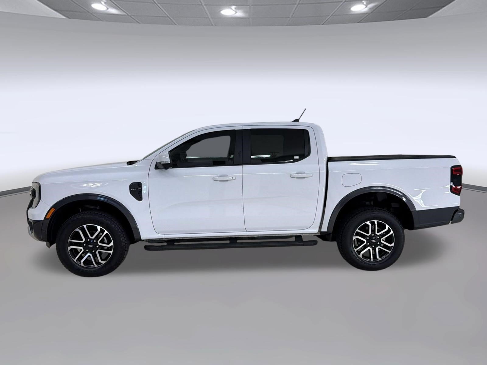 Certified 2024 Ford Ranger Lariat w/ Trailer Tow Package RWD image 2