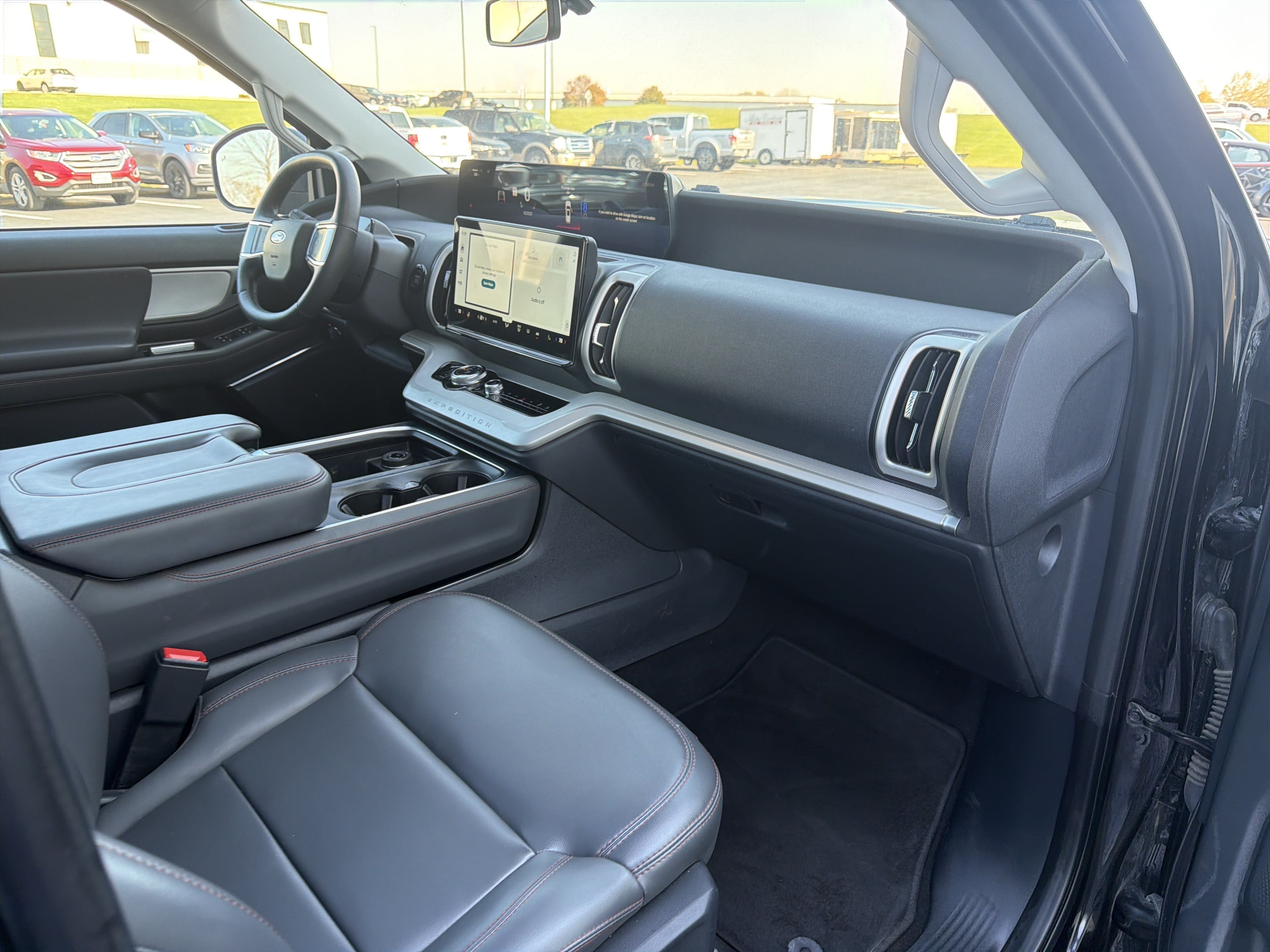 Certified 2025 Ford Expedition Active AWD/4WD image 45