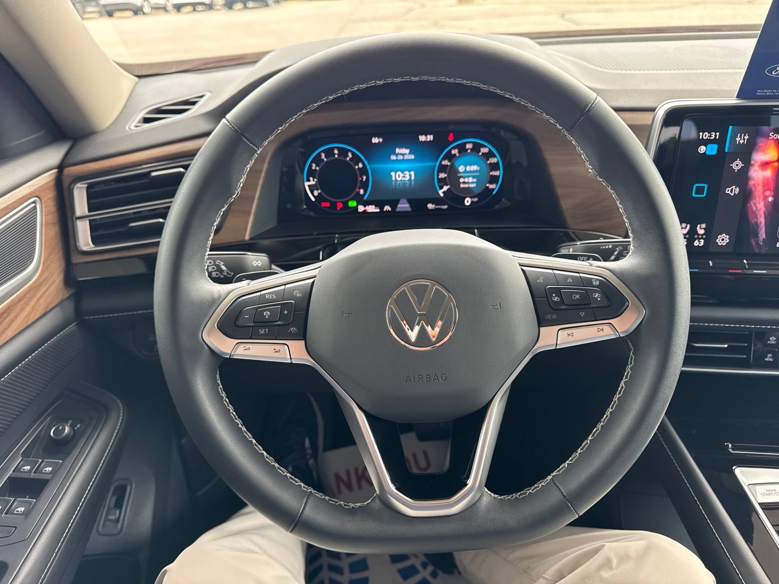Used 2024 Volkswagen Atlas SE AWD/4WD image 28