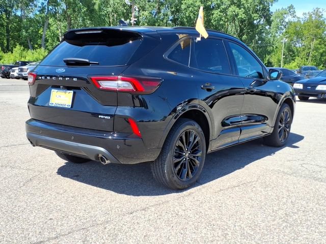 Certified 2023 Ford Escape ST-Line Elite AWD/4WD image 8