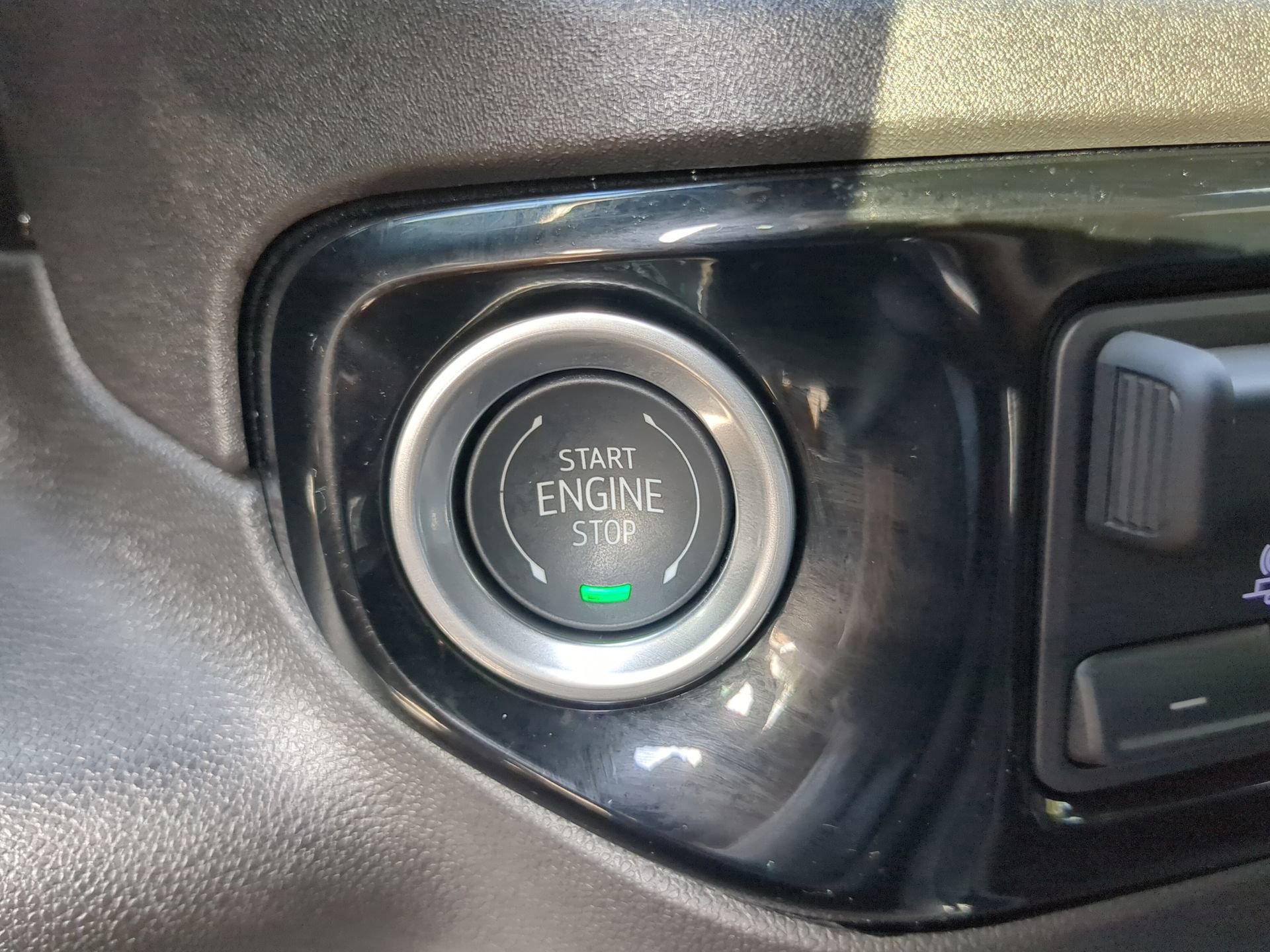 Used 2025 Chevrolet Silverado 2500 ZR2 image 61