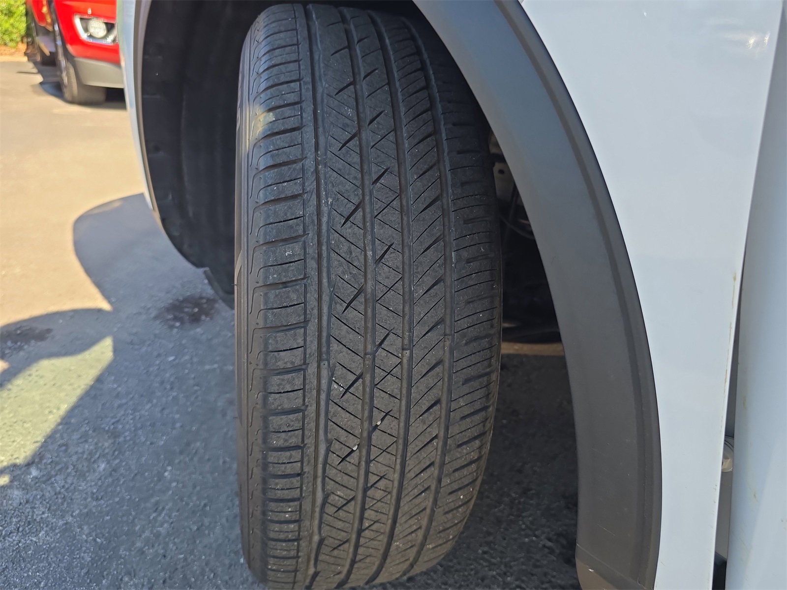 Certified 2021 Ford Escape SE w/ SE Sport Appearance Package image 29