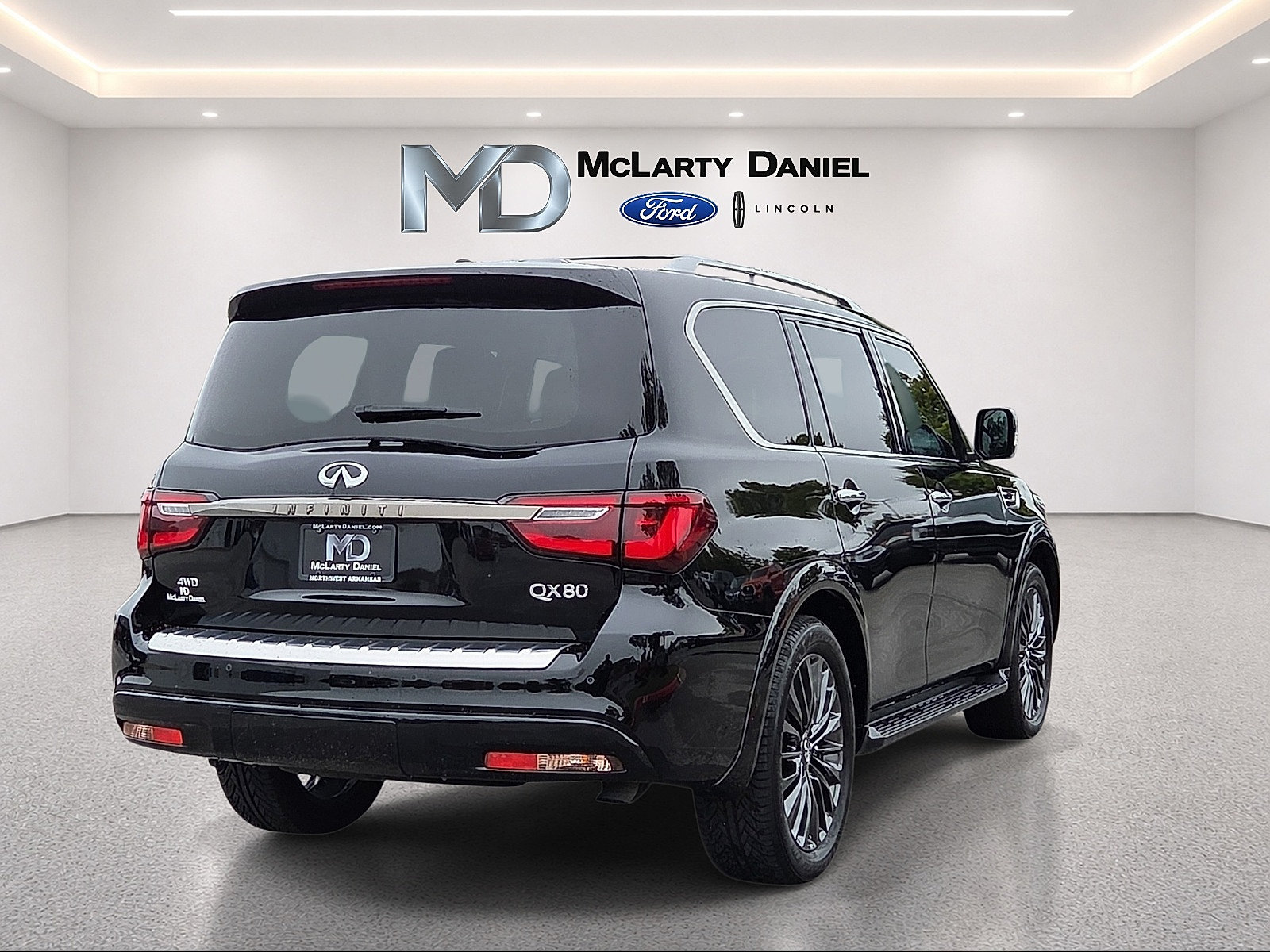 Used 2022 INFINITI QX80 Premium Select w/ Cargo Package AWD/4WD image 5