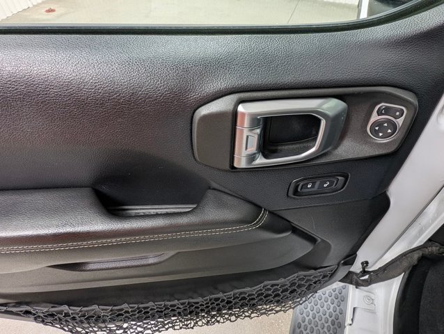 Used 2019 Jeep Wrangler Unlimited Sahara AWD/4WD image 10