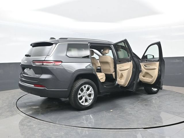 Used 2023 Jeep Grand Cherokee L Limited AWD/4WD image 29