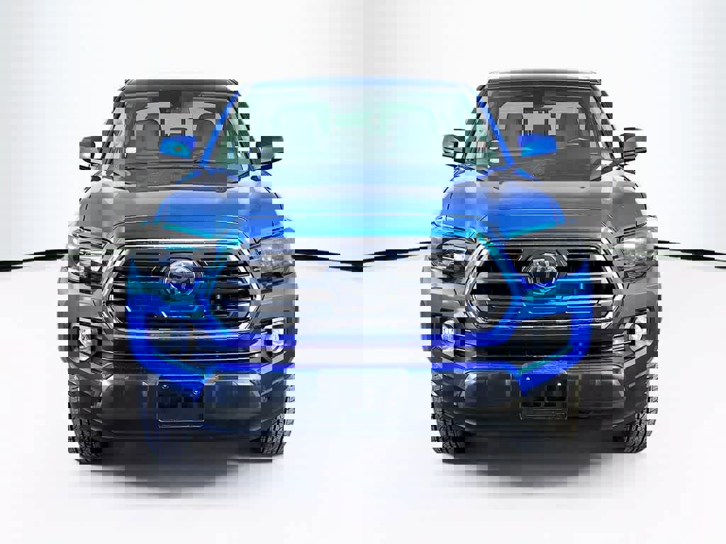 Used 2018 Toyota Tacoma SR5 RWD image 8